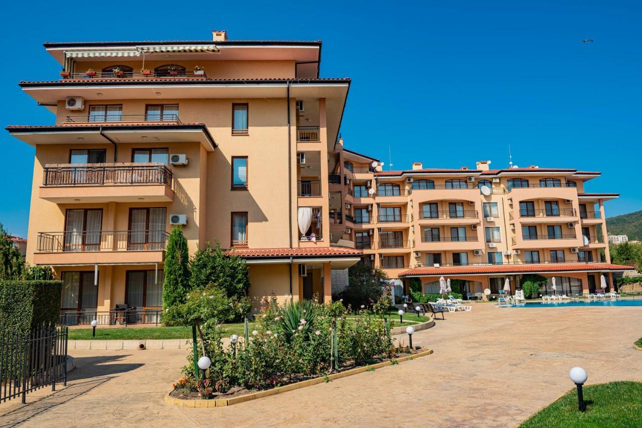 Menada Sky Dreams Apartments Sveti Vlas Extérieur photo